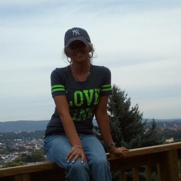 Meet your Posher, Posh - Picture 5 of 16